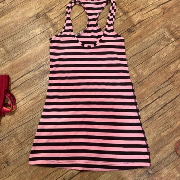Size 2 Black  Pink Striped Lululemon CRB Tank Top - Picture 2 of 4